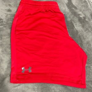 Mens under Armour shorts.